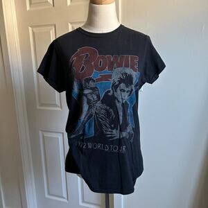 David Bowie Graphic T-shirt, Music Rock Band Tee Black Red Blue Womens Size L